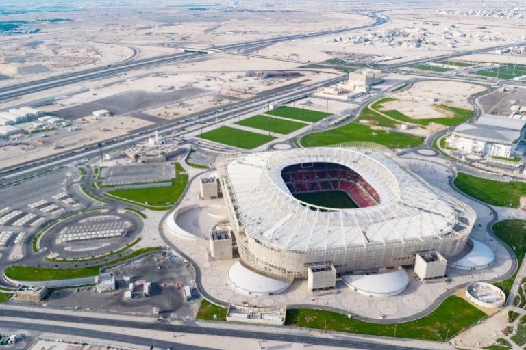 سفراء الإرث يتغنون بتحضيرات قطر واللجنة المنظمة تشترط السلامة