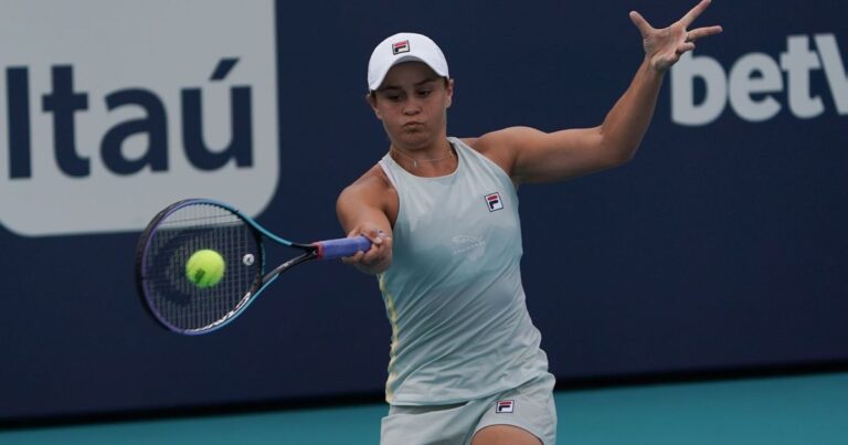 Barty ousts Azarenka while Rublev, Cilic advance at Miami