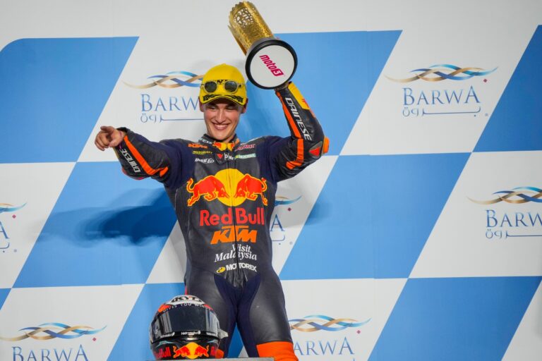 Moto3: Masia beats Acosta for his fourth career win at Barwa Grand Prix of Qatar