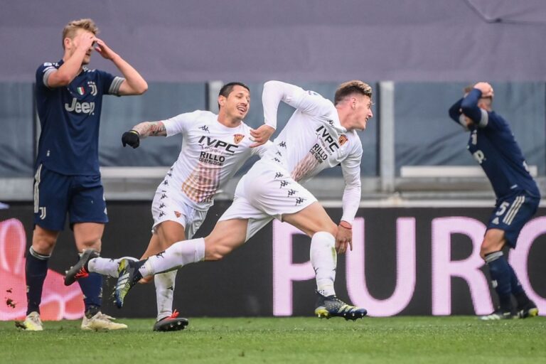 Juve title hopes rocked, Ibrahimovic scores in Milan win