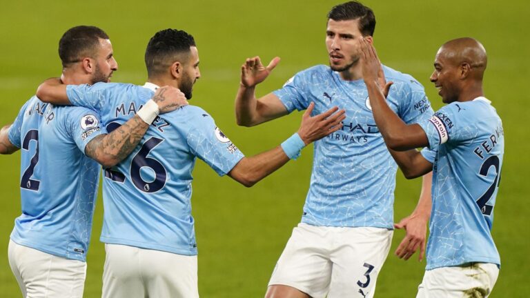 Five-goal Man City strike back against Southampton