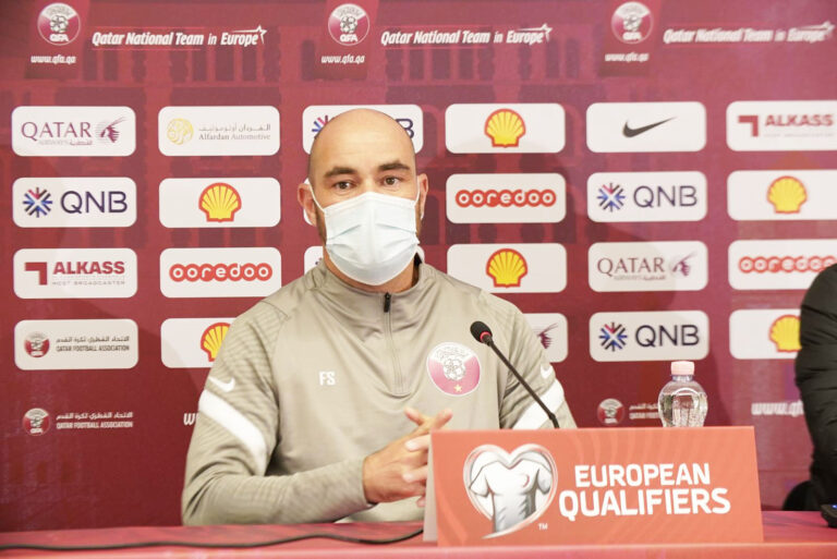 سانشيز : اختبار صعب أمام لاعبين ينشطون في أقوى دوري في العالم