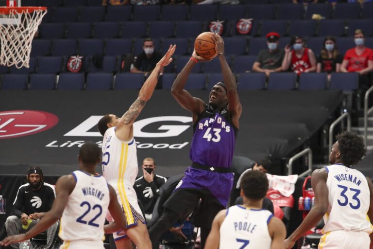 Warriors lose by 53 points as Raptors roll to historic win