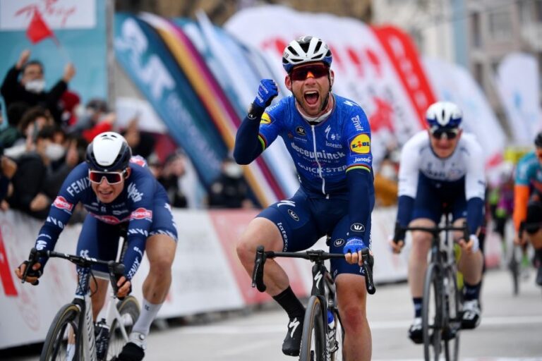 Mark Cavendish wins again after three-year lull