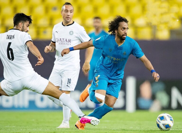 السد يخسر أمام النصر ويفقد فرصته بأخطاء التحكيم !
