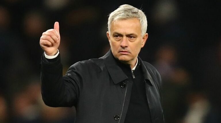 Jose Mourinho joins Roma on three-year deal