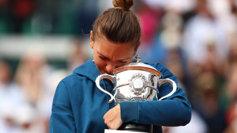 Former champion Halep out of French Open with calf injury