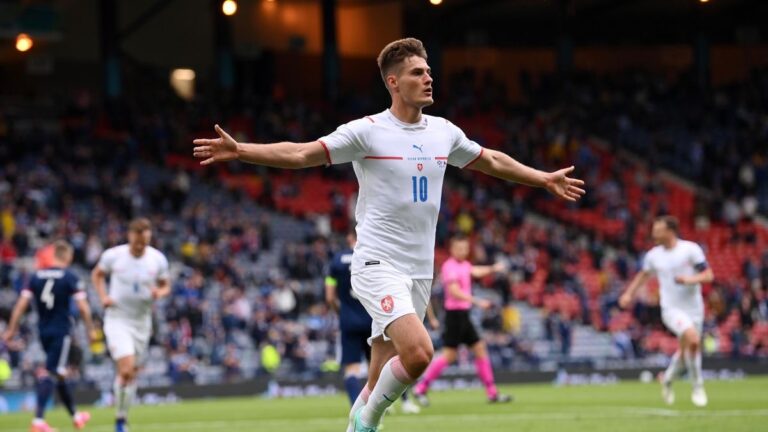 Scotland stunned by Czechs’ Schick on Euro return