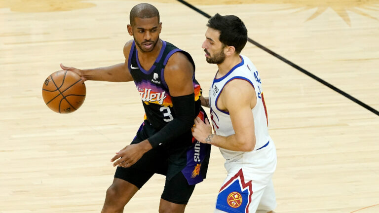 Suns scorch Nuggets for 2-0 NBA series lead