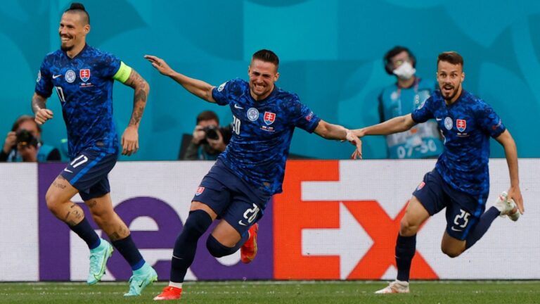 Skriniar lifts Slovakia to win over Poland
