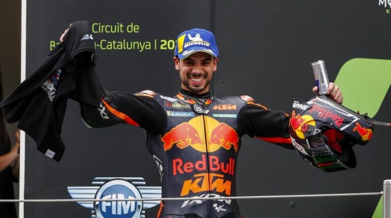 Oliveira holds off Zarco to win Catalonia MotoGP