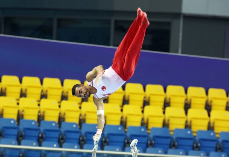 European champion Ferhat qualifies for parallel bars final in Doha