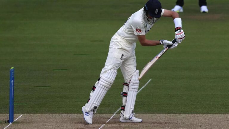 Root’s early exit sparks England collapse against New Zealand in 1st Test