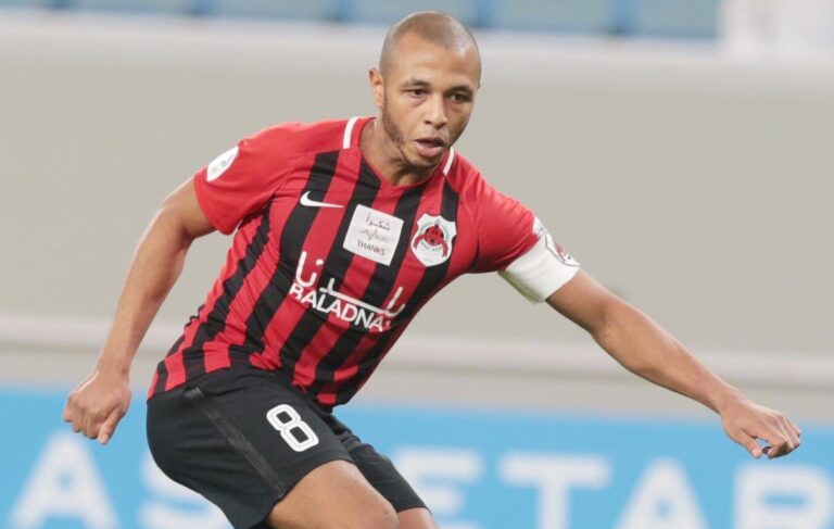 ياسين إبراهيمي : أعمل بجدية للعودة إلى صفوف المنتخب الجزائري