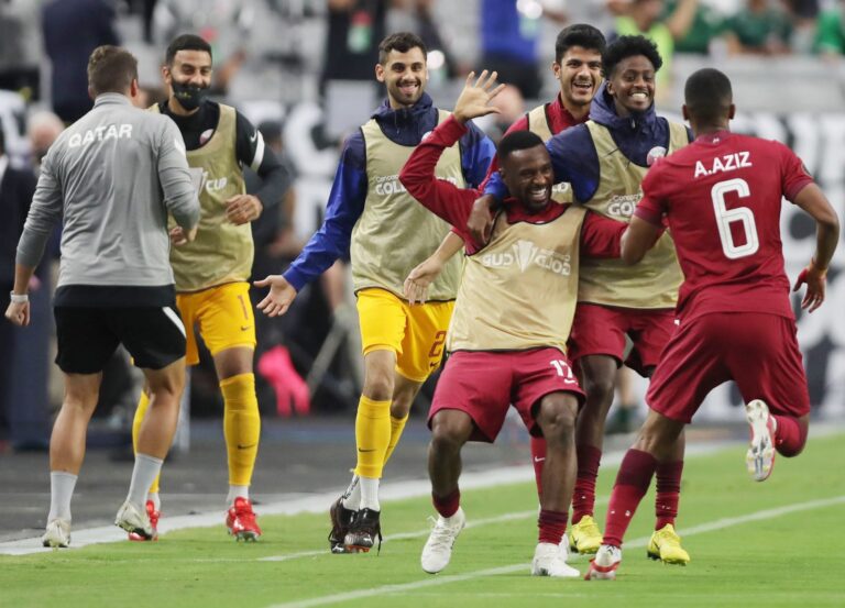 العنابي يفتح ملف مواجهة أمريكا في نصف نهائي الكأس الذهبية