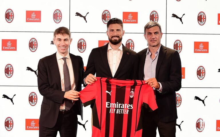 France forward Giroud completes AC Milan move