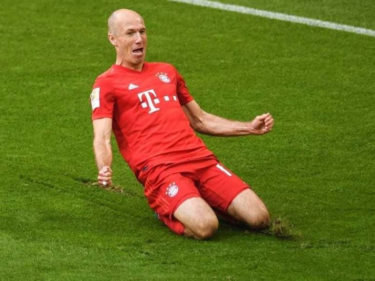 Dutch great Arjen Robben retires from football