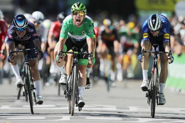 Sprint ace Cavendish equals Merckx Tour de France record
