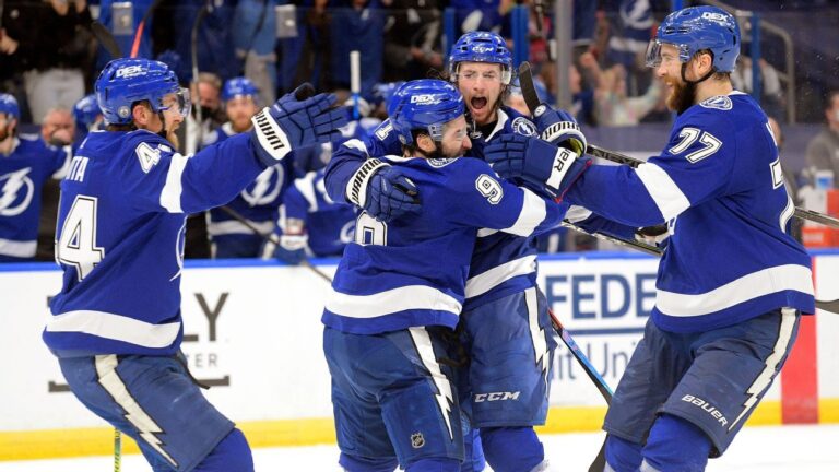 Lightning beat Canadiens to grab 2-0 lead in NHL Final