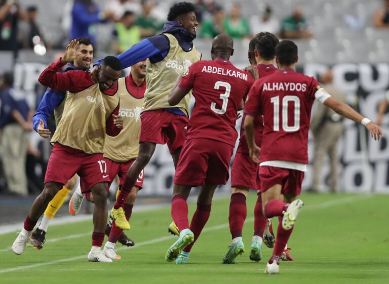 العنابي يخطف بطاقة العبور لنصف نهائي الكأس الذهبية على حساب السلفادور