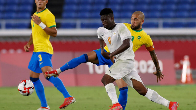 Champions Brazil held as Gignac rescues France in Olympic football