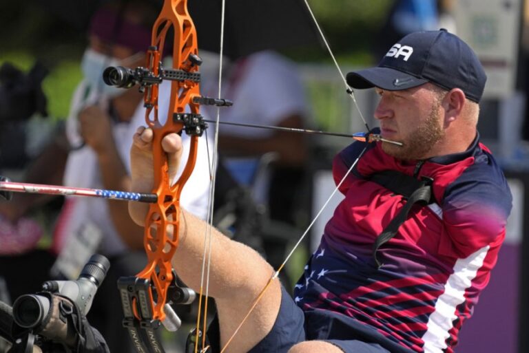 ‘I feel almost like Superman’: Armless archer Stutzman targets elusive gold
