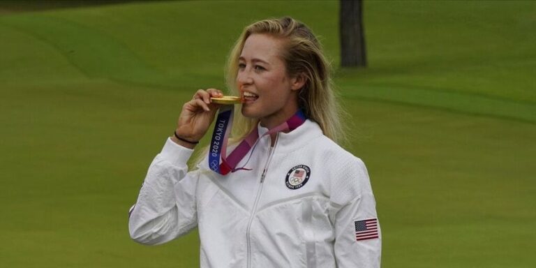 Korda weathers storm to cap rise with Olympic golf gold