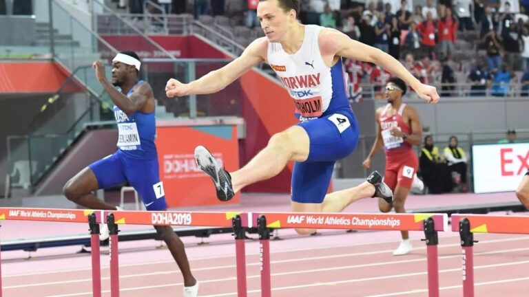 Warholm and Benjamin set for battle in Olympic 400m hurdles final