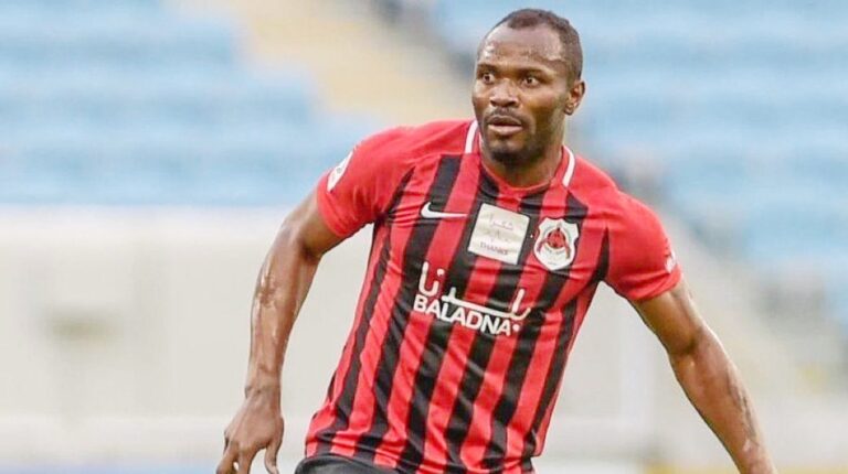 لاعب وسط الريان فرانك كوم يقترب من الانتقال إلى الأهلي السعودي