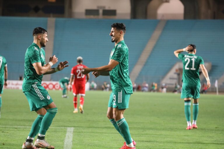استدعاء بونجاح وبلايلي وبلعمري لقائمة المنتخب الجزائري