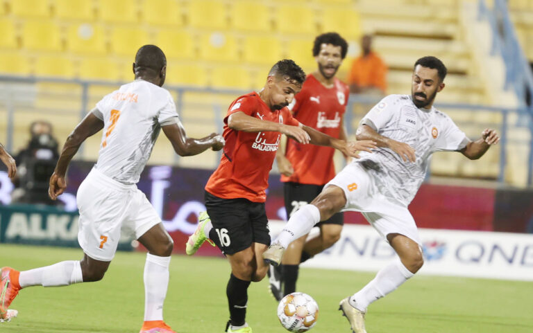 الريان يقلب تأخره بهدفين أمام أم صلال الى تعادل في الرمق الأخير