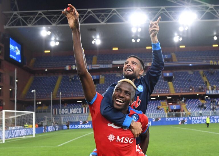 Perfect Napoli surge back to top of Serie A