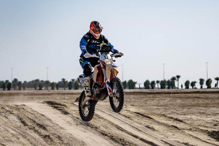 Qatar International Baja: 48 riders, drivers to compete
