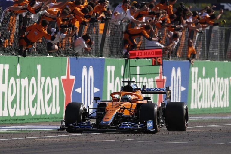 Ricciardo wins F1 Italian GP as Hamilton, Verstappen crash out