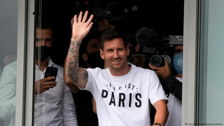 This is it: Messi gets set for PSG Champions League bow