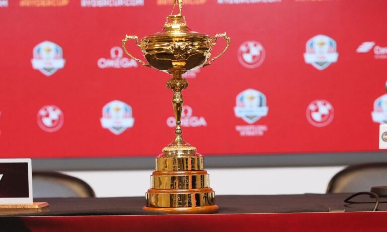 US tighten grip on Ryder Cup