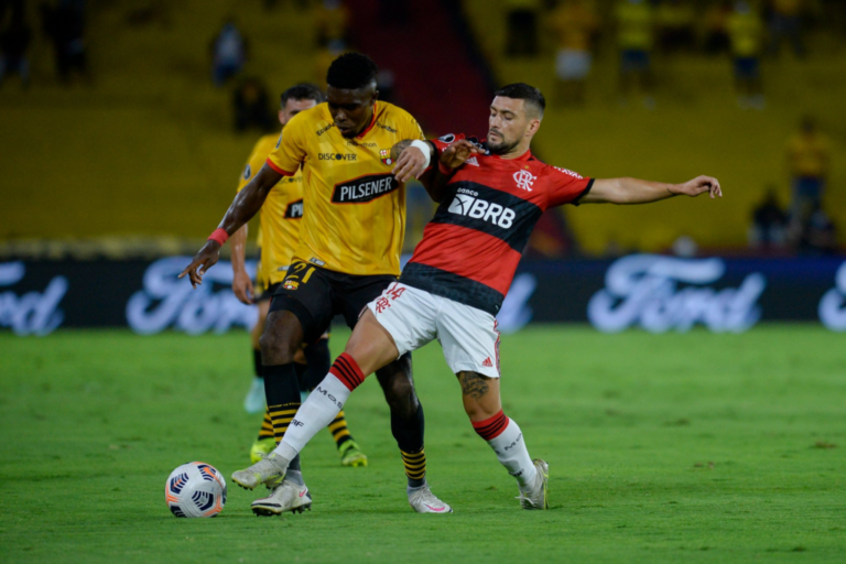 Flamengo cruise past Barcelona to reach Libertadores final