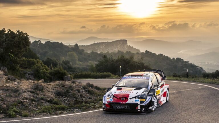 Neuville dominates Spanish Rally as Ogier loses ground