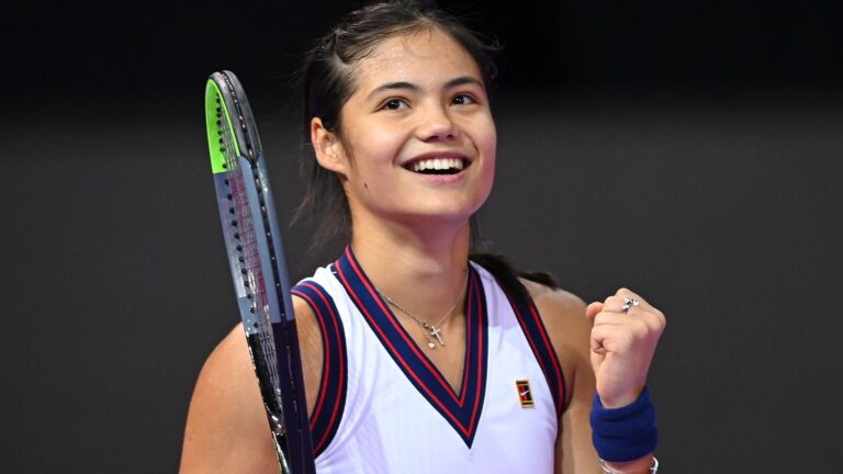 Raducanu earns first win since US Open title