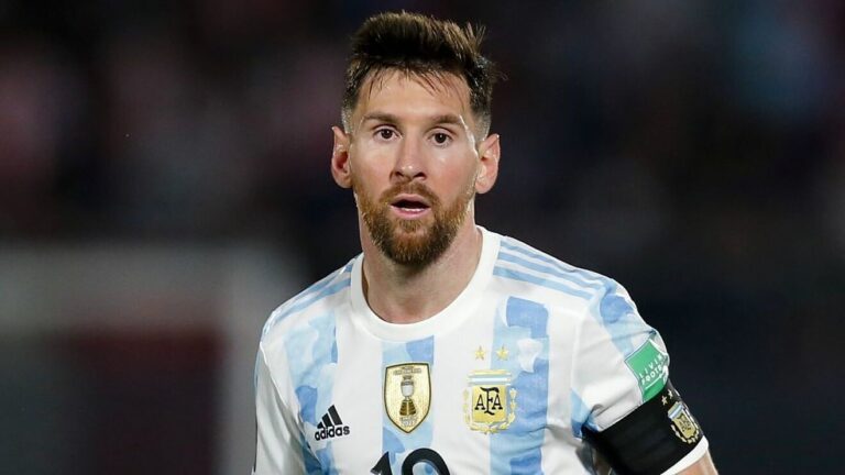 Single-minded Messi targets strong finish to year with PSG