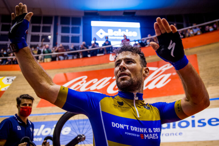 Cavendish out of hospital after collapsed lung – report