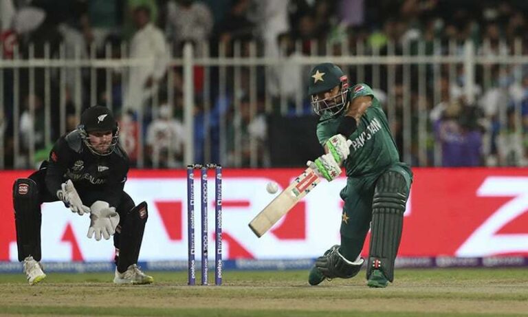 Pakistan ’emperor’ Babar ready to conquer world