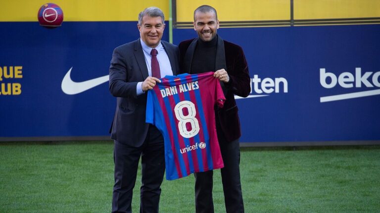 ‘One thing that doesn’t change is the desire to fight’, says Alves