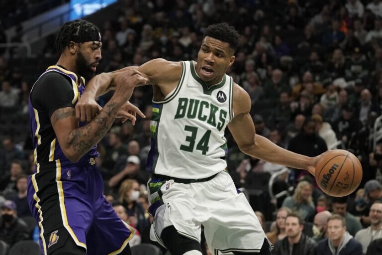 Antetokounmpo’s 47 points fuel Bucks in NBA win over Lakers