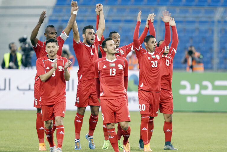 الفدائي الفلسطيني يبحث عن ظهور مشرف رغم المعوقات