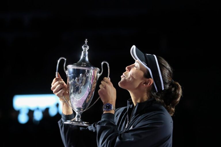 Muguruza beats Kontaveit to become Spain’s first WTA Finals champion