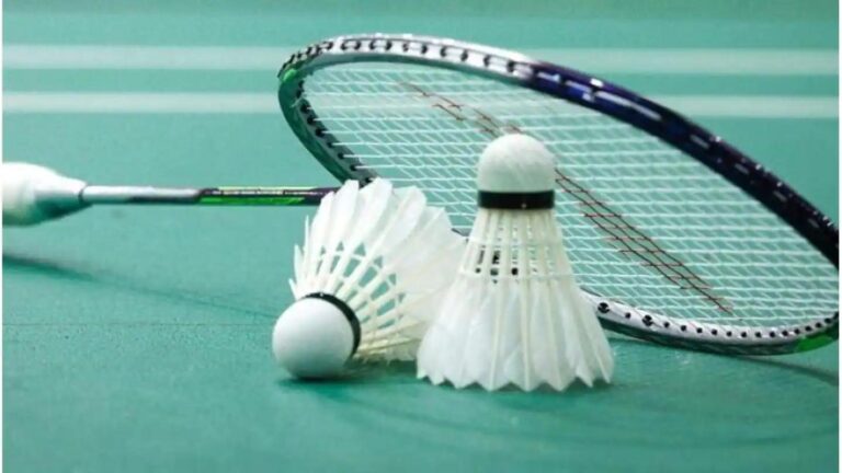 Two Chinese badminton players banned for match-fixing, betting