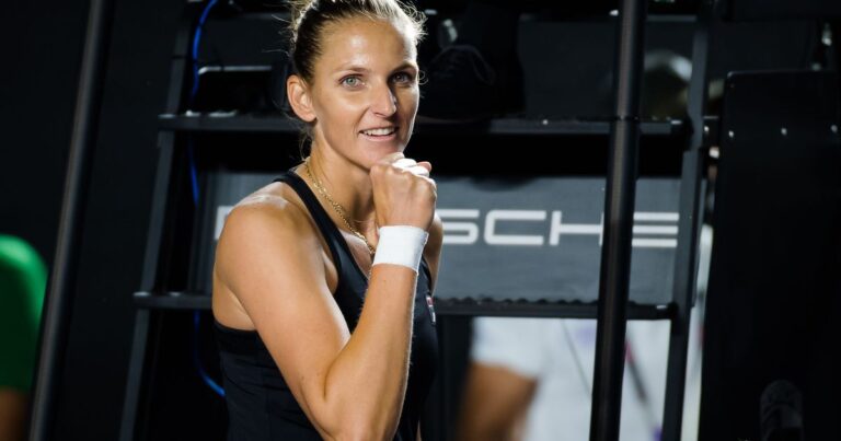 Pliskova, Kontaveit open WTA Finals with wins