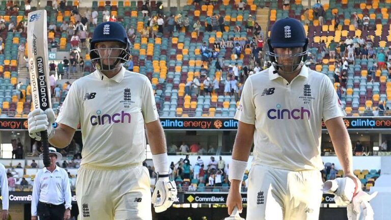 Root and Malan lead England fightback in first Ashes Test