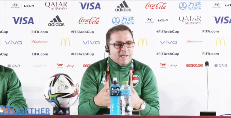 مدرب منتخب العراق: مباراة البحرين صعبة ..واعتذرت للجمهور العراقي